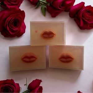 Lip-Shaped novelty Soap Bar